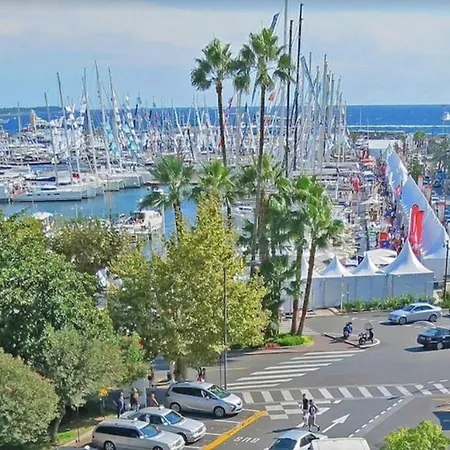 Quai St Pierre 2 Bedrooms With Balcony And Sea View Apartment Cannes