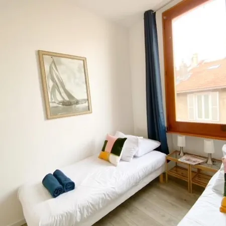 Quai St Pierre 2 Bedrooms With Balcony And Sea View