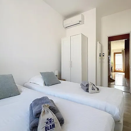 Quai St Pierre 2 Bedrooms With Balcony And Sea View * Cannes