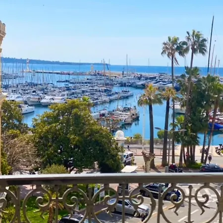 Quai St Pierre 2 Bedrooms With Balcony And Sea View Cannes