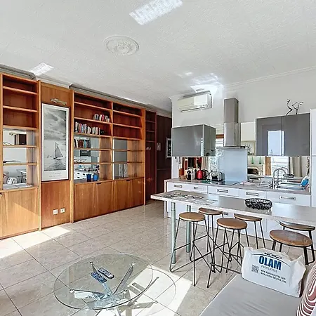 Quai St Pierre 2 Bedrooms With Balcony And Sea View